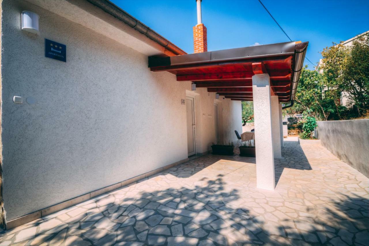 Apartments Did Ive Sibinj Krmpotski Exterior photo